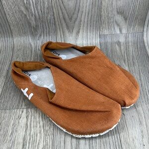 OTZ 300GMS coarse linen Fluoro slip on